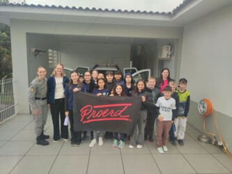 alunos-do-proerd-visitam-quartel-da-policia-militar-em-s ...